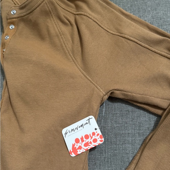 FP Movement Rally Rib Henley SZ Medium Color Camel Town. MRPC $98 NWT - Picture 7 of 10